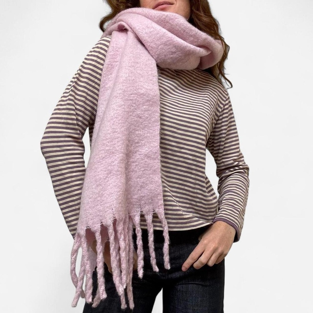 Light purple pink oversized chunky scarf